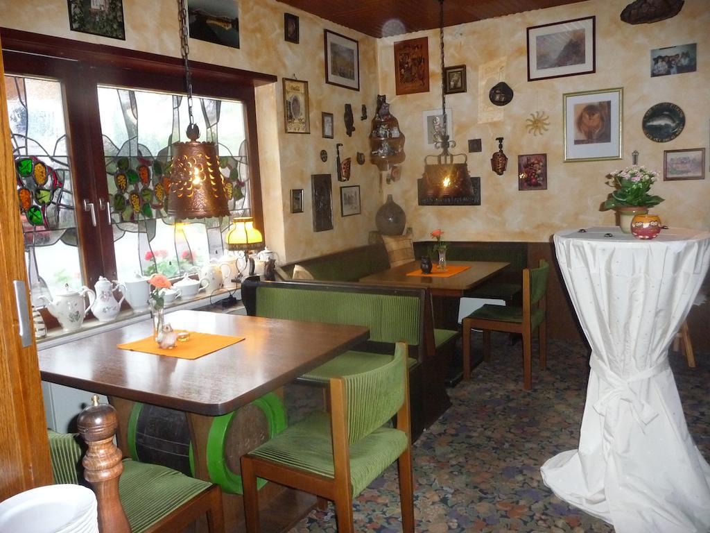 Hotel-Garni-Sonnenlay แบร์นคาสเทล-คืสท์ ภายนอก รูปภาพ