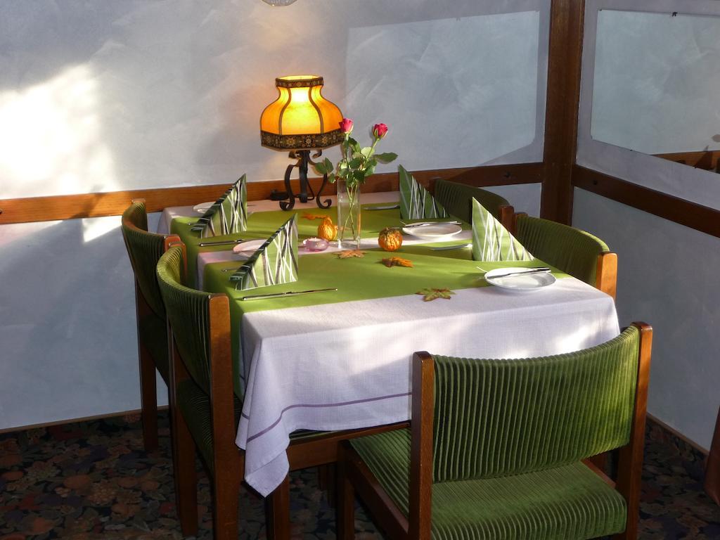 Hotel-Garni-Sonnenlay แบร์นคาสเทล-คืสท์ ภายนอก รูปภาพ