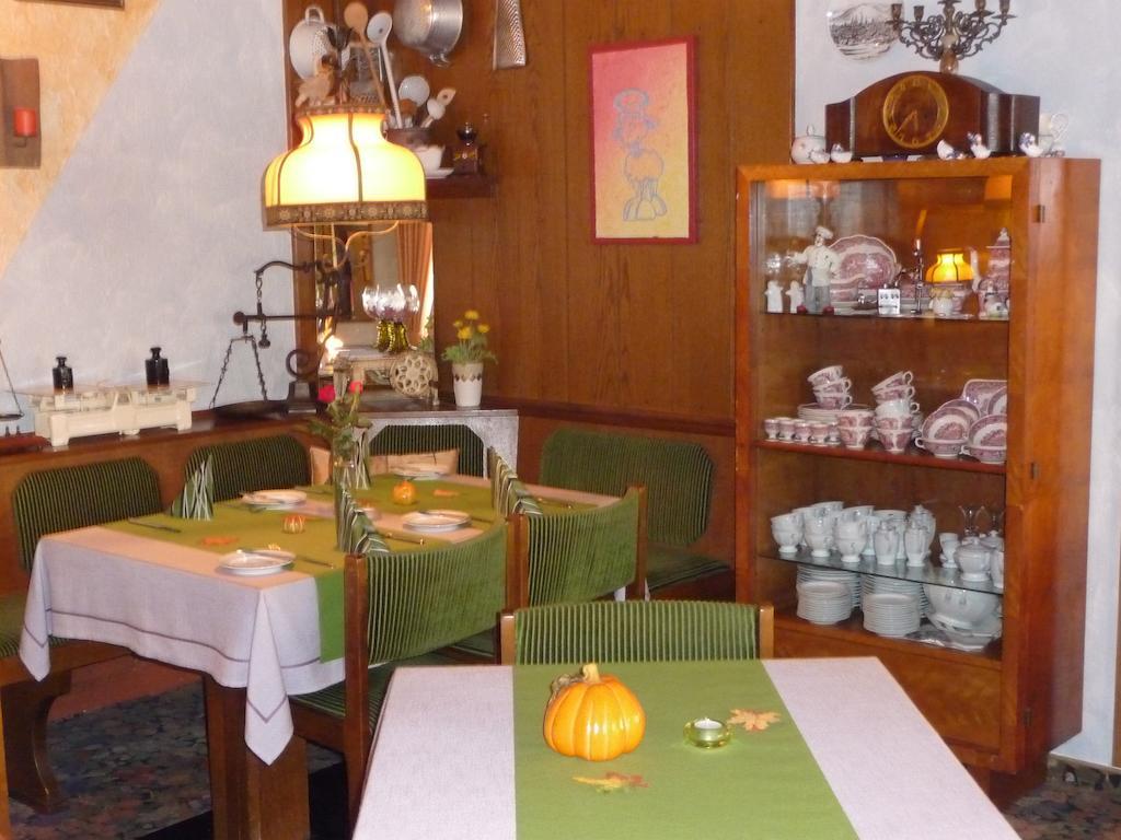 Hotel-Garni-Sonnenlay แบร์นคาสเทล-คืสท์ ภายนอก รูปภาพ